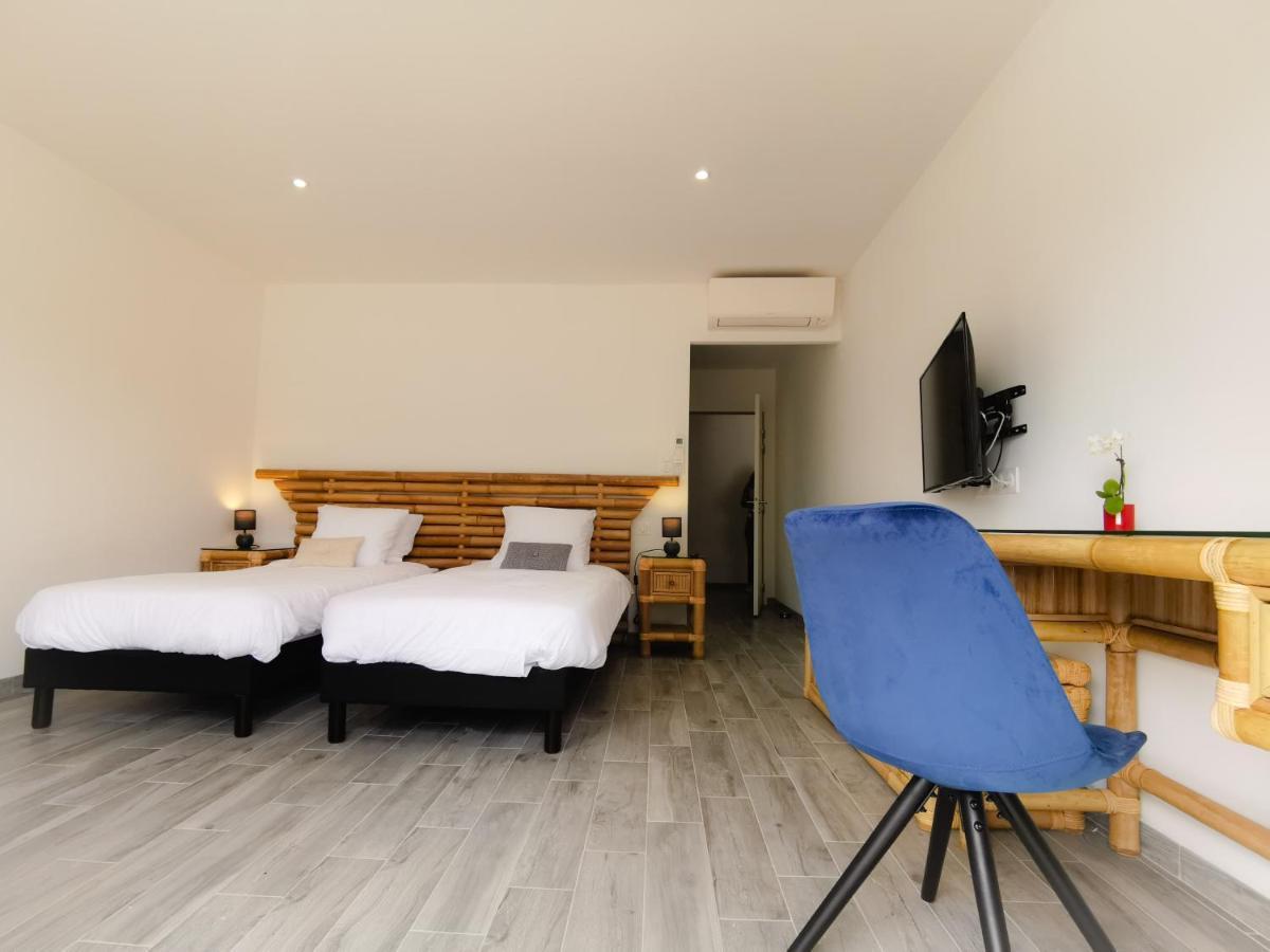 Bed and Breakfast Domaine Des Bois Argentes Saugirard Экстерьер фото
